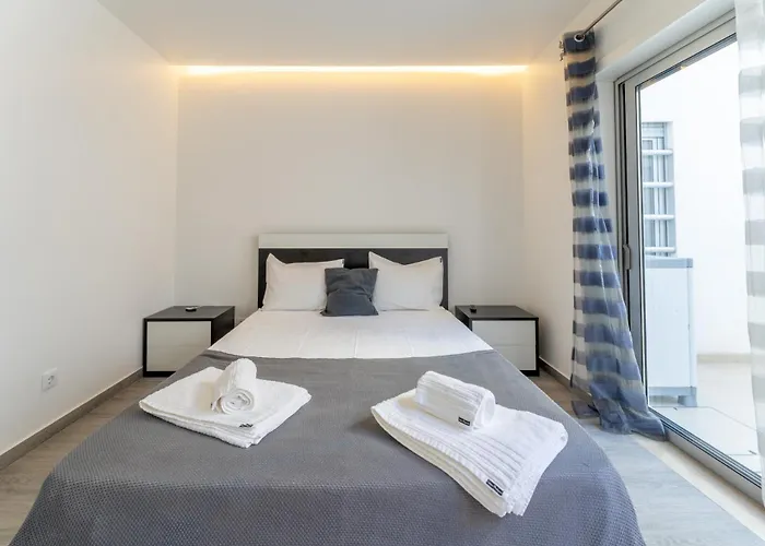 Daire T1 Avenida Vieira Guimaraes Nazaré