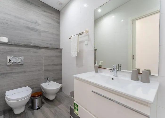 T1 Avenida Vieira Guimaraes Daire Nazaré